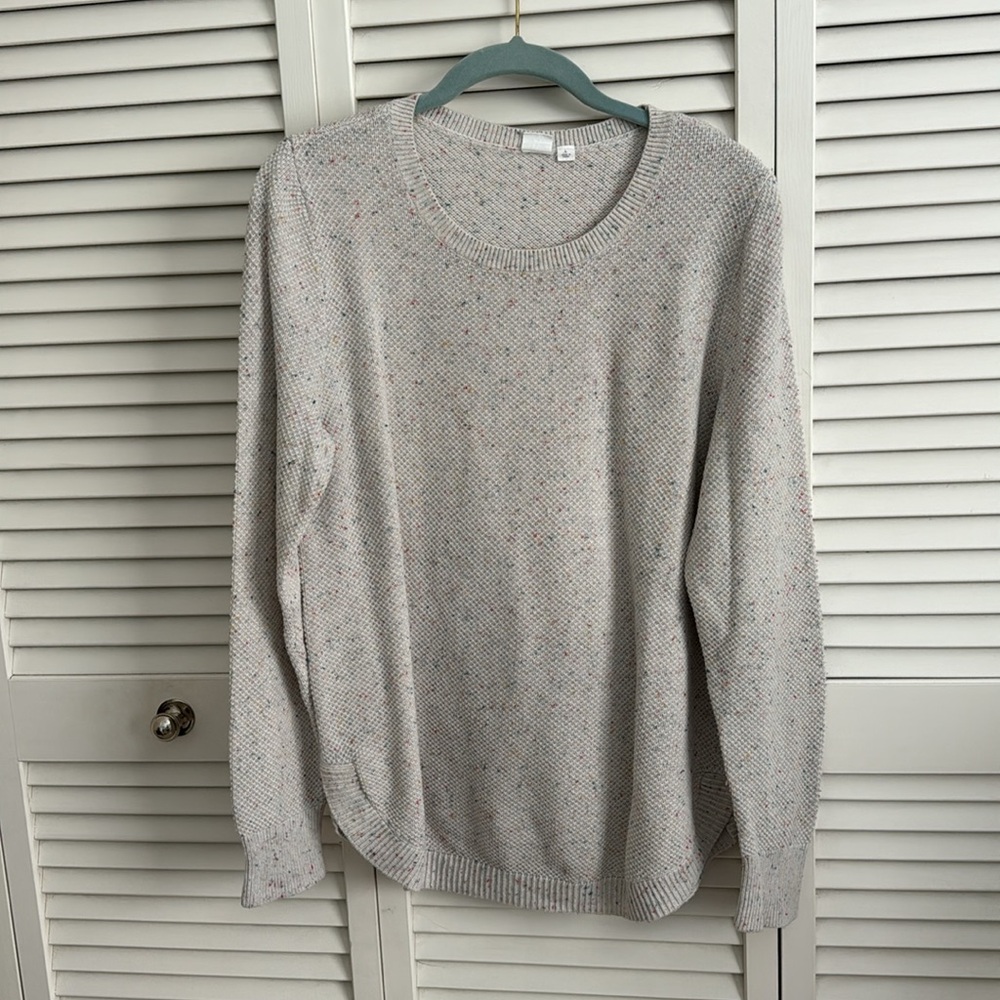 Gap off white sweater size large